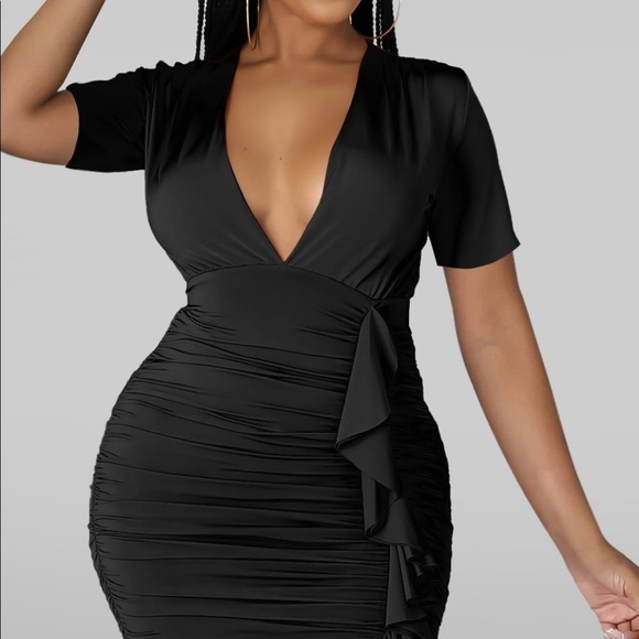 White or Black Long T-Shirt or Mini - Picture 3 of 5